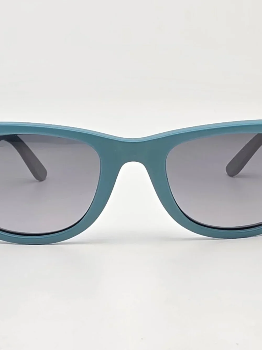 Ray-Ban this listing